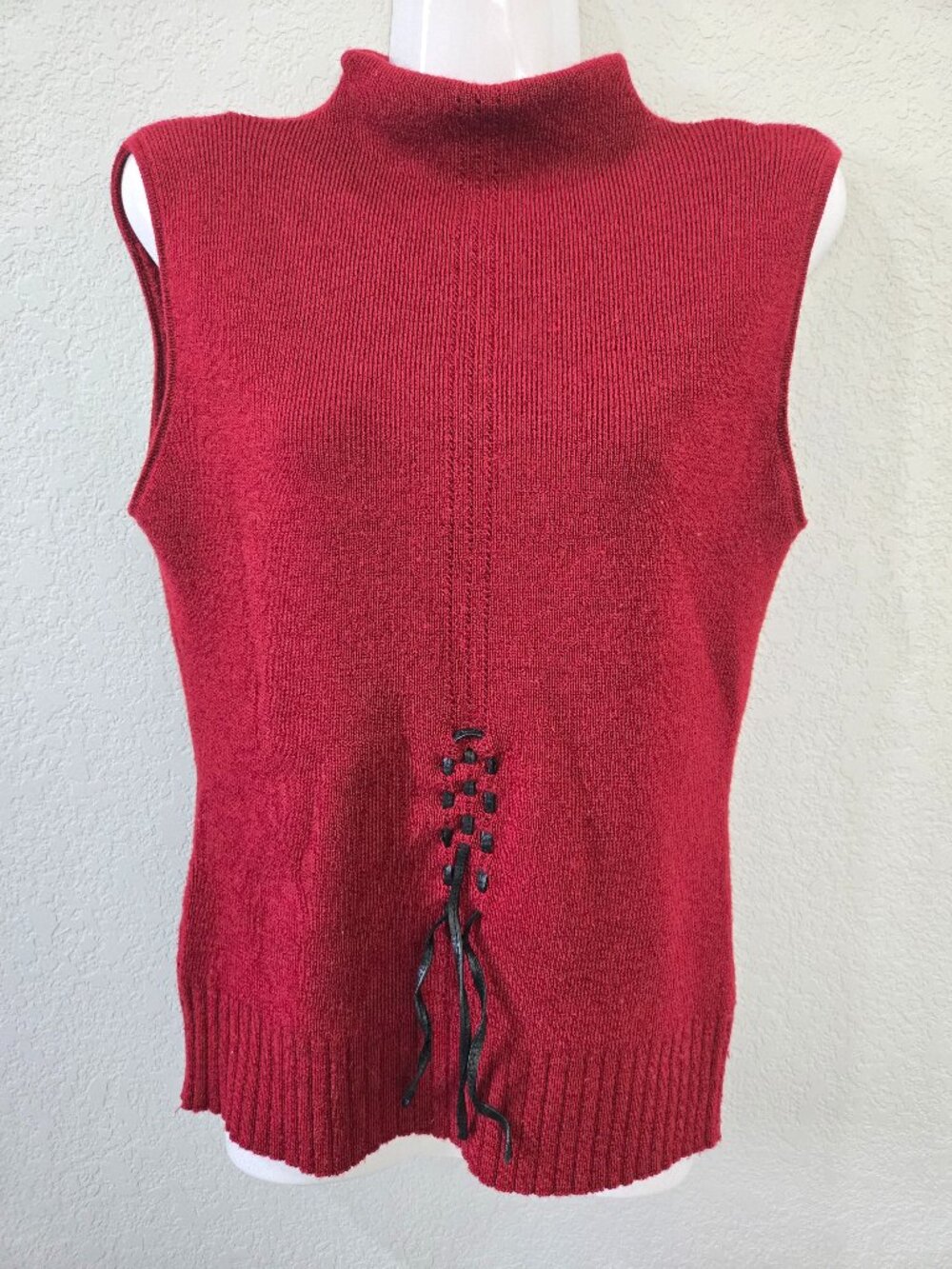 Carducci Red Sleeveless Mock Neck Sweater, Size Large